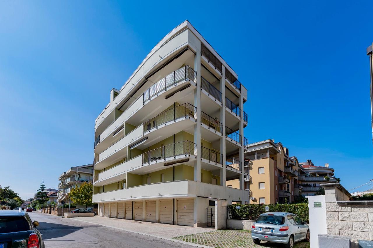 Your Dream Stay In Montesilvano Awaits! 外观 照片